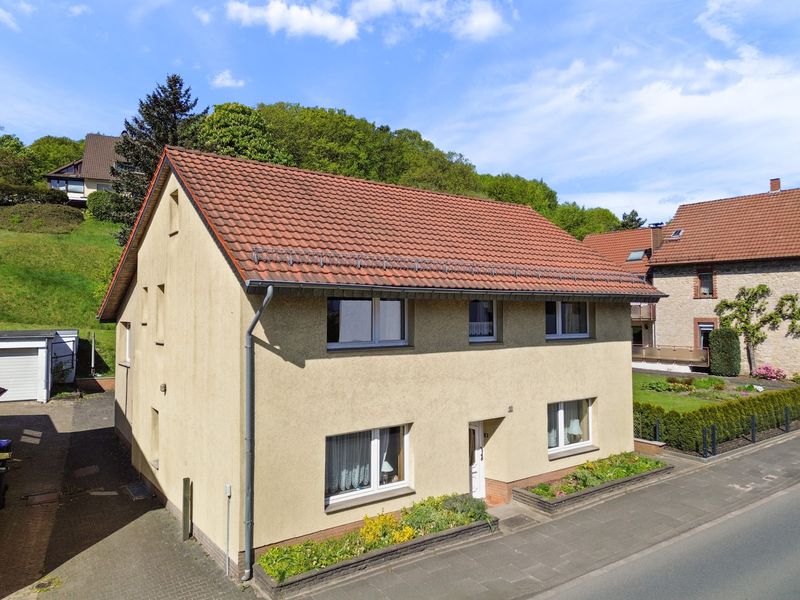 Großzügiges Einfamilienhaus - ideal für Handwerker! 